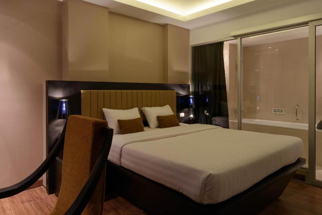 Gajahmada Avara Boutique Hotel Понтианак Экстерьер фото