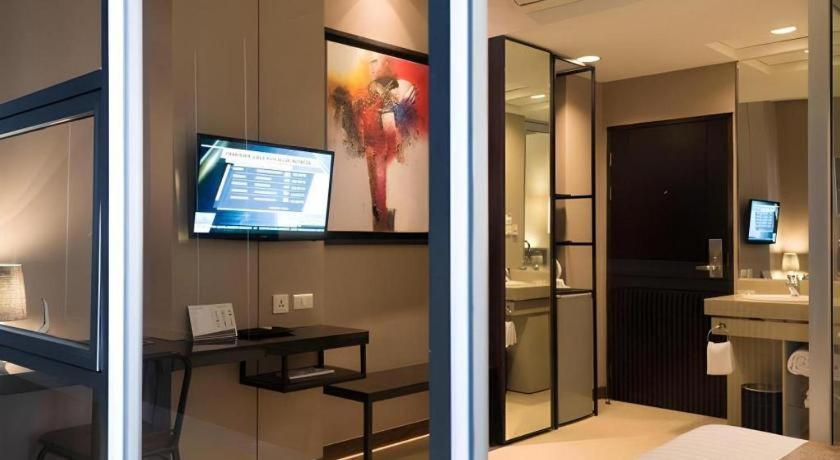 Gajahmada Avara Boutique Hotel Понтианак Экстерьер фото